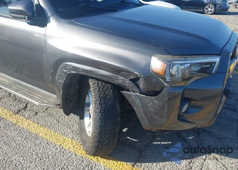 2016 Toyota 4Runner Sr5 z USA, uszkodzony, nr VIN JTEZU5JR7G5144191